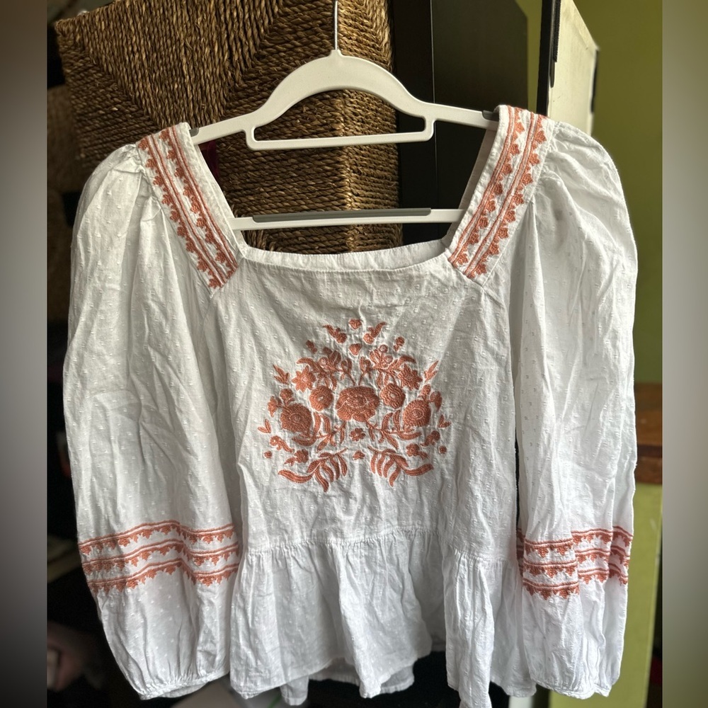 Universal Thread Embroidered Peplum Blouse - Picture 4 of 5